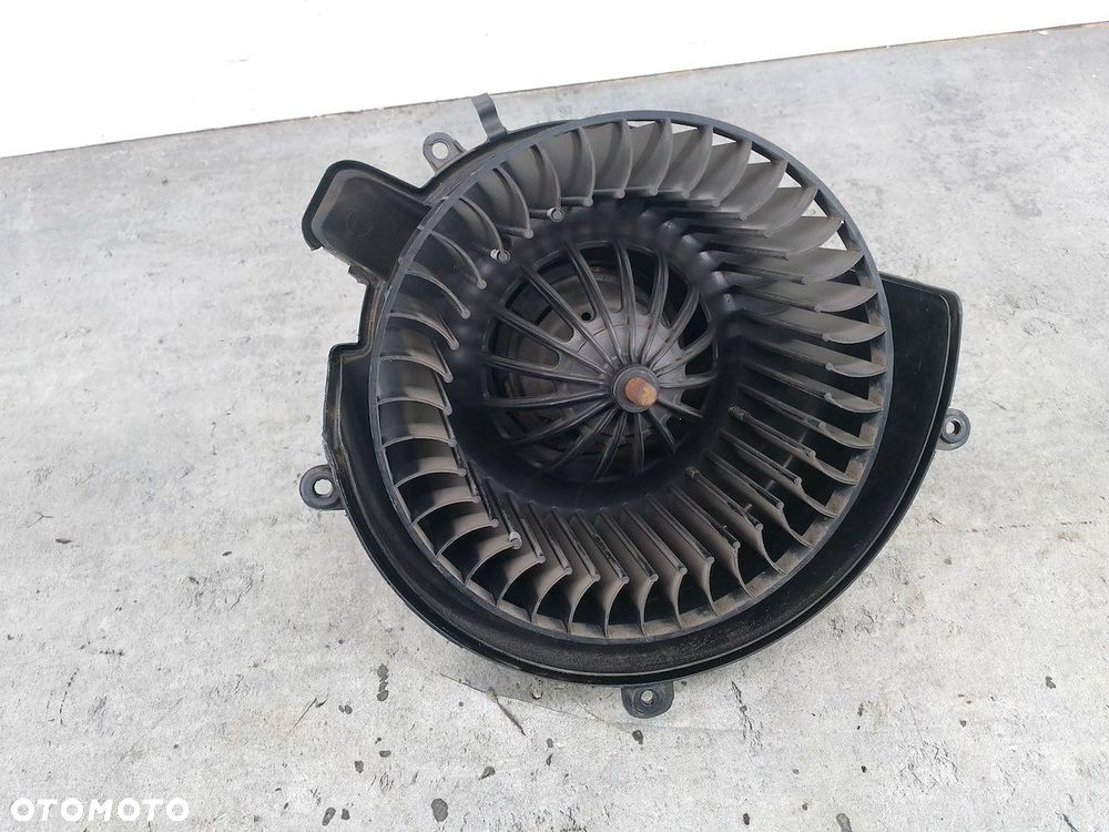 WENTYLATOR NAWIEWU, DMUCHAWA OPEL ASTRA G BERTONE 9000348 BEHR 04322 2.2 - 7
