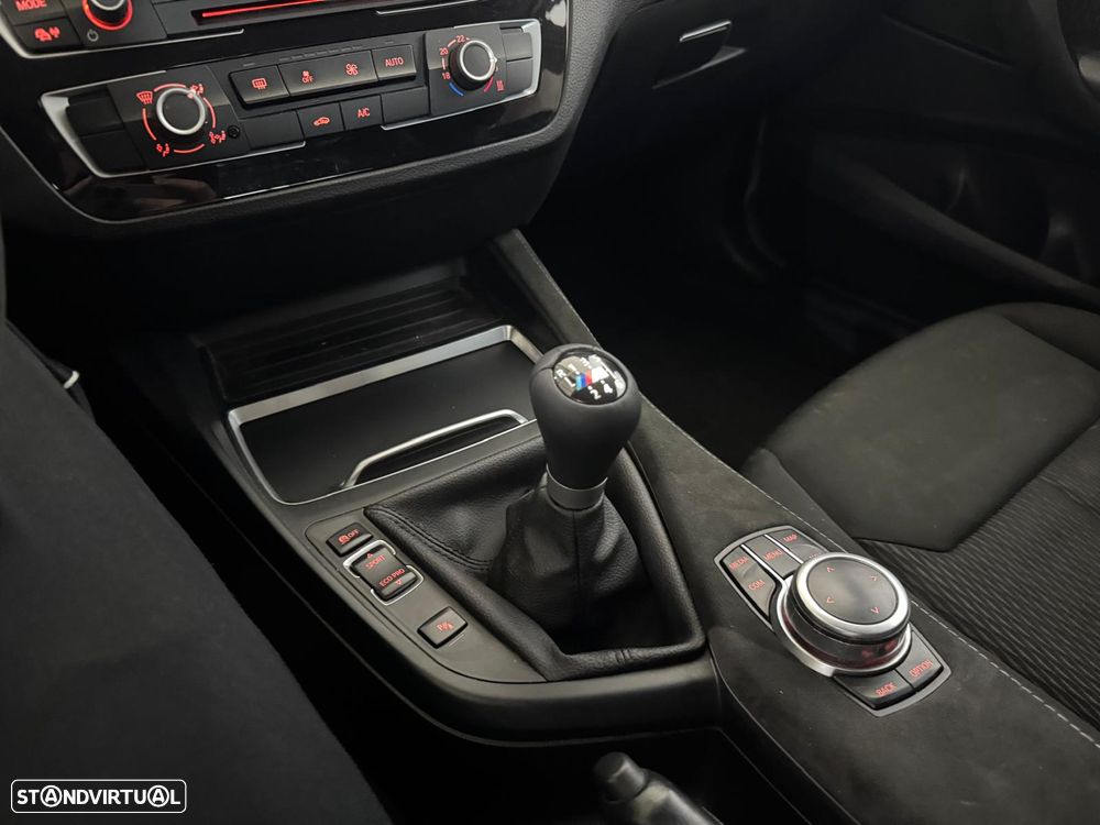 BMW 116 d Pack M - 17