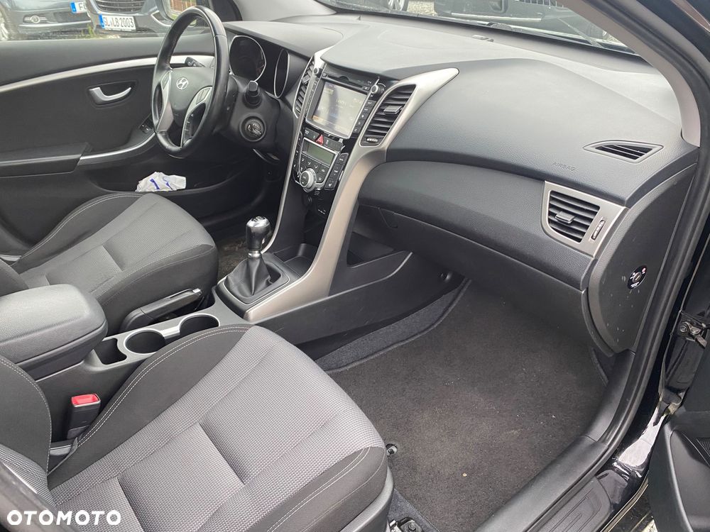 Hyundai i30 1.4 Premium - 25