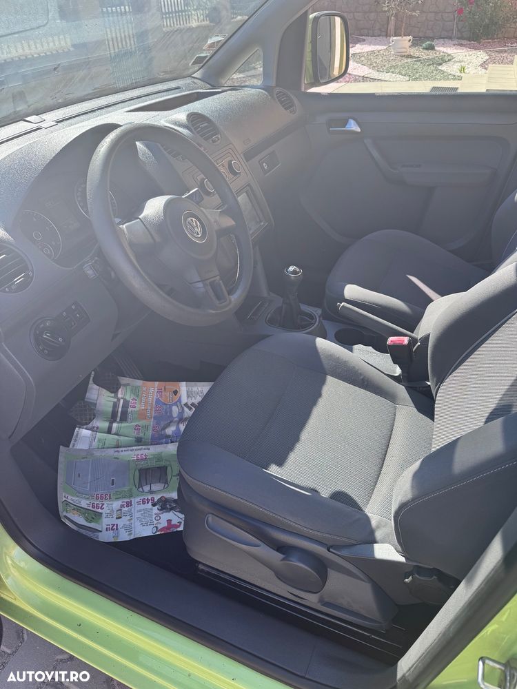 Volkswagen Caddy - 10