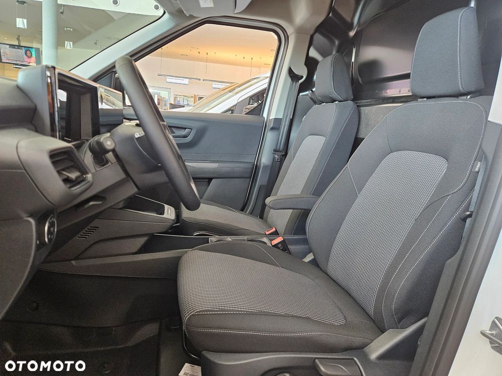 Ford E-Transit Courier - 11