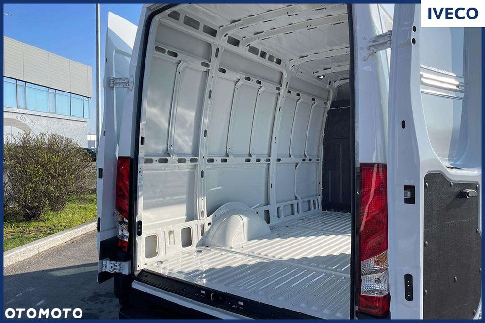 Iveco Daily 35S16 12m3 Hi-Matic 2.3 156KM - 5