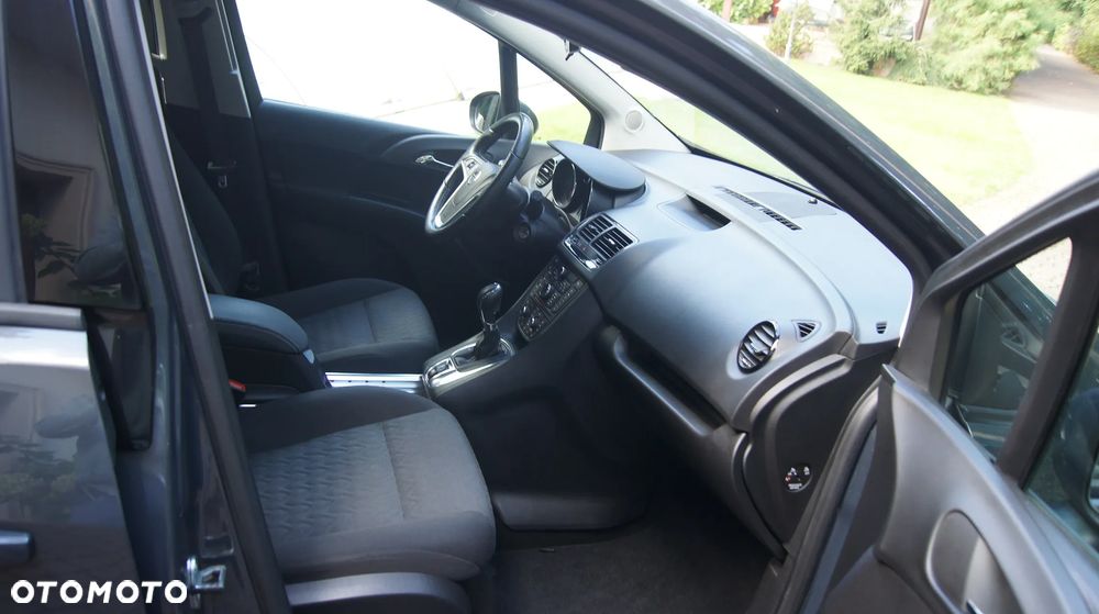 Opel Meriva 1.4 T Cosmo - 14