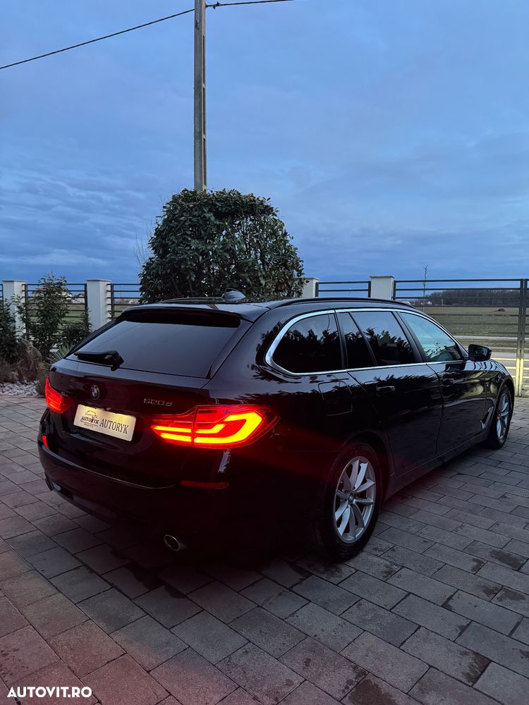 BMW Seria 5 520d AT - 4