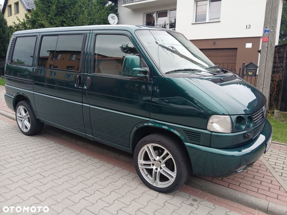 Volkswagen Multivan - 2