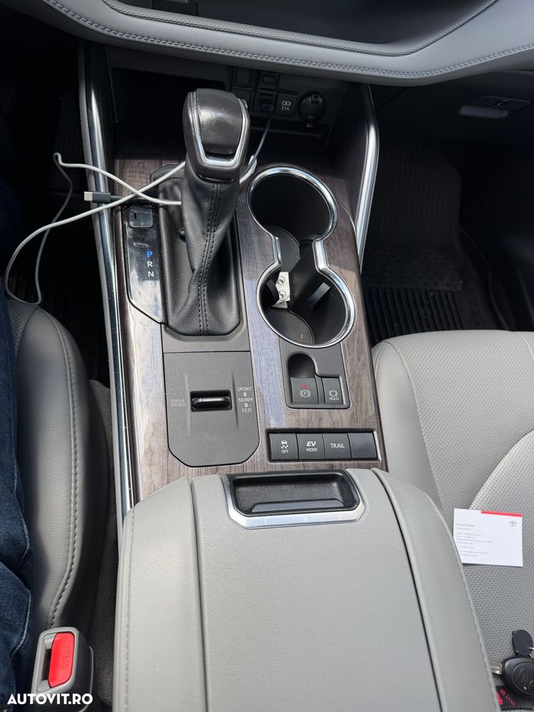 Toyota Highlander 2.5 L Dynamic Force 248CP Luxury Pearly - 17