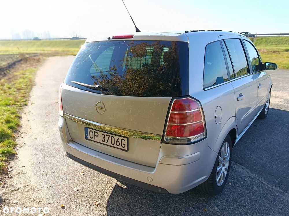 Opel Zafira - 3