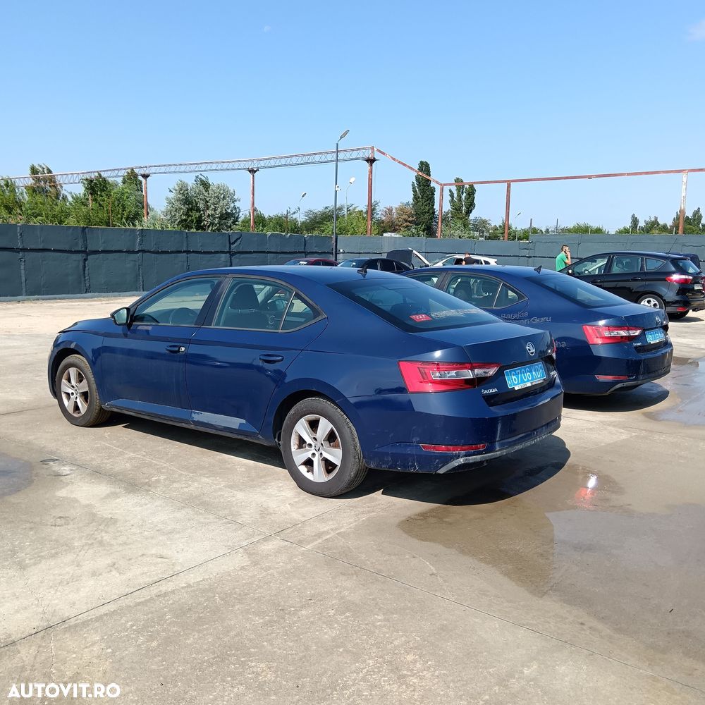 Dezmembram  Skoda Superb 2017-2018 2.0 Tdi 150 Cp CRL, DFGA - 4