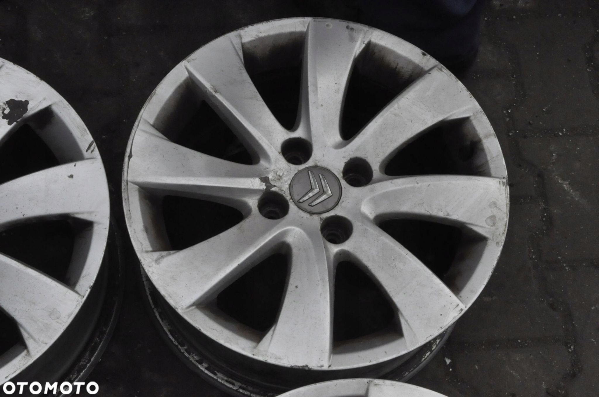 CITROEN  FELGI ALUMINIOWE 9684969380 16" 7J 4X108 ET26 - 4