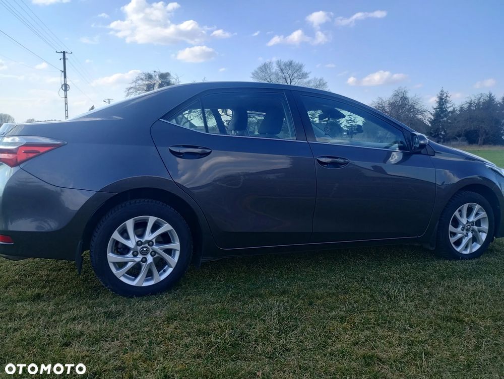 Toyota Corolla 1.6 Comfort - 22