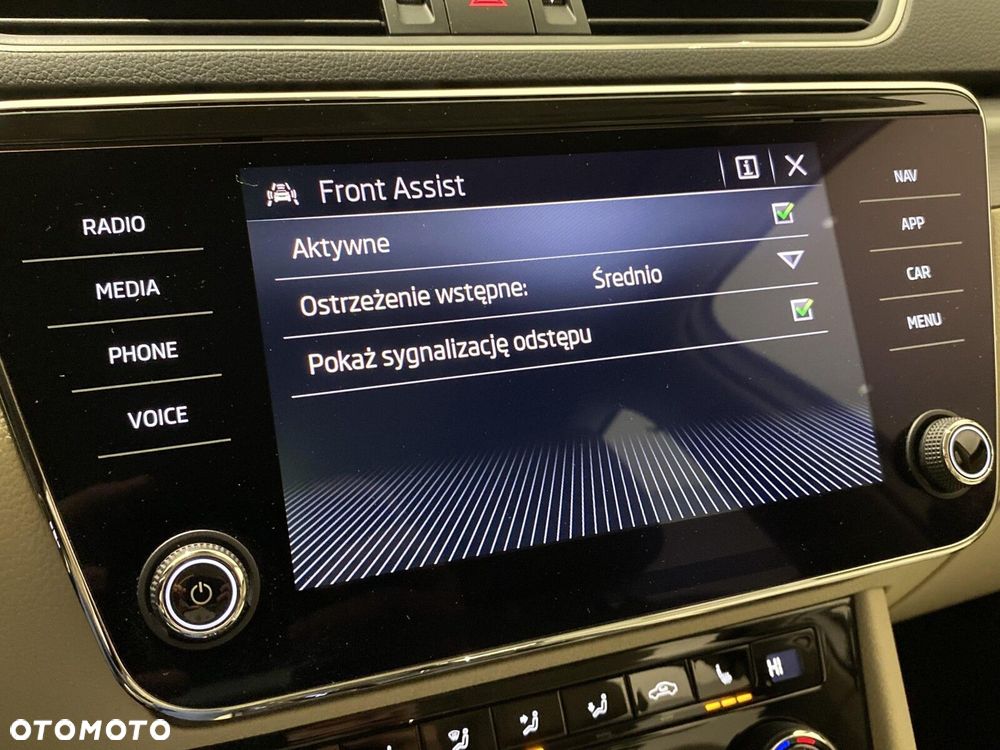 Skoda Superb 2.0 TDI SCR 4x4 Style DSG - 37