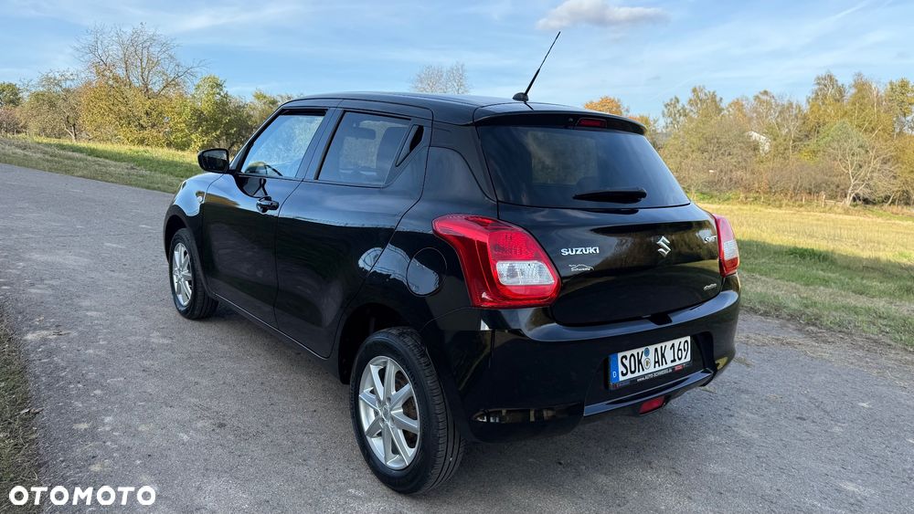 Suzuki Swift 1.2 Dualjet Allgrip Comfort - 11