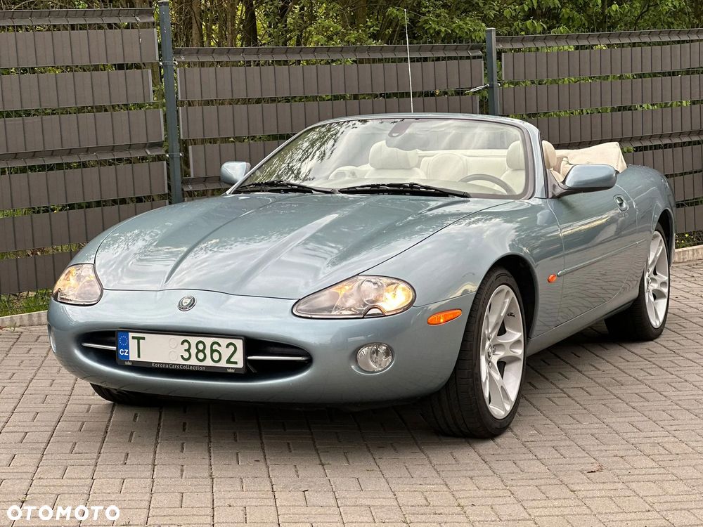 Jaguar XK8 Cabriolet - 3