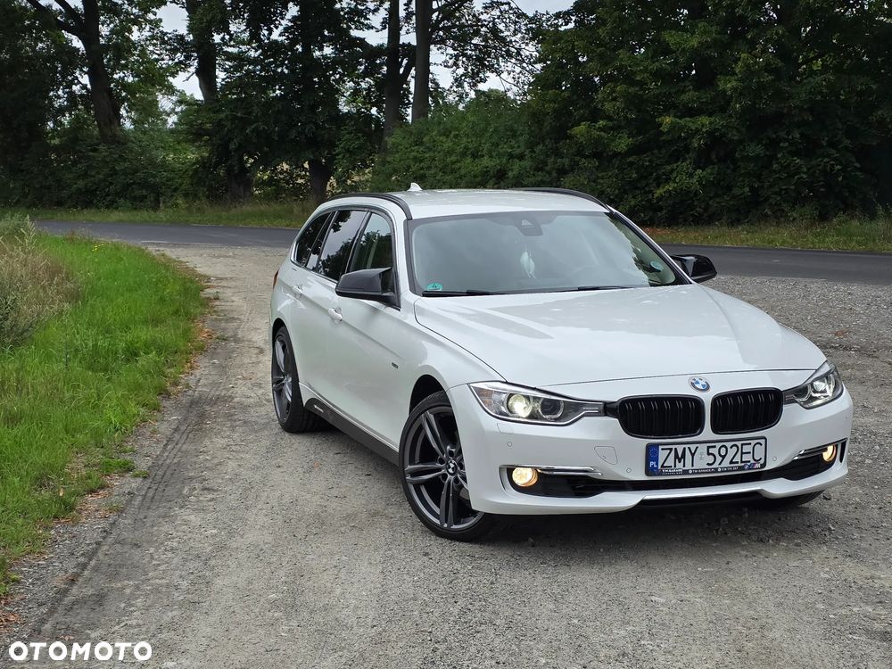 BMW Seria 3 320d Touring Luxury Line - 1