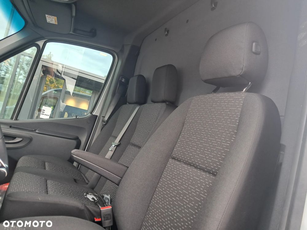 Mercedes-Benz Sprinter 317 CDI Furgon PRO ekstra długi - 11