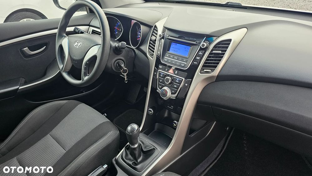 Hyundai i30 1.6 CRDi Comfort - 13