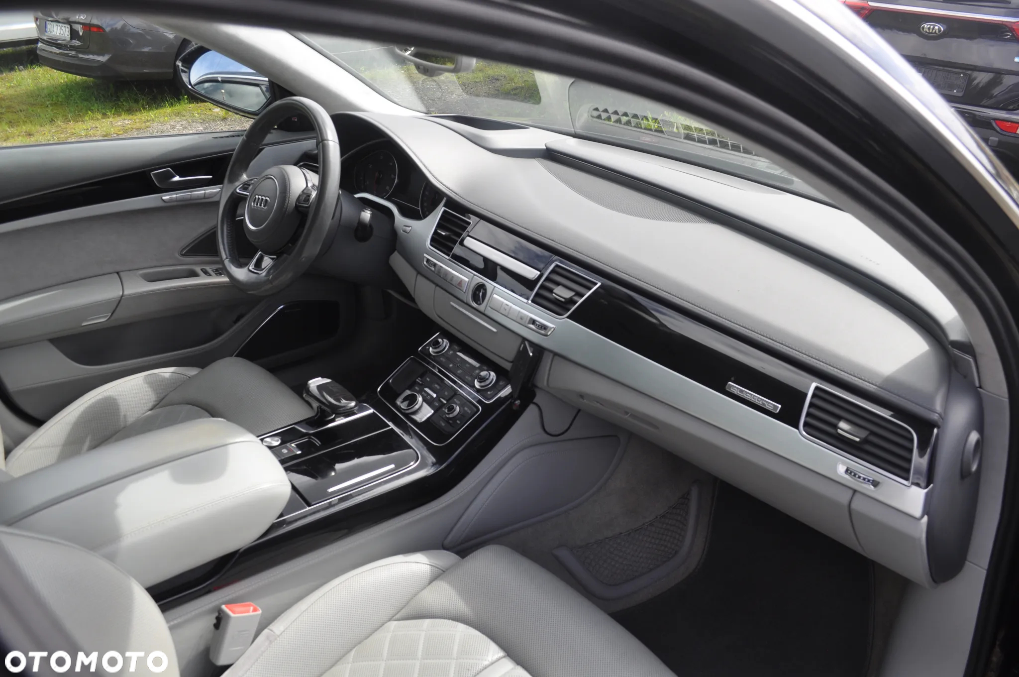 Audi A8 3.0 TDI DPF clean diesel quattro tiptronic Lang - 22