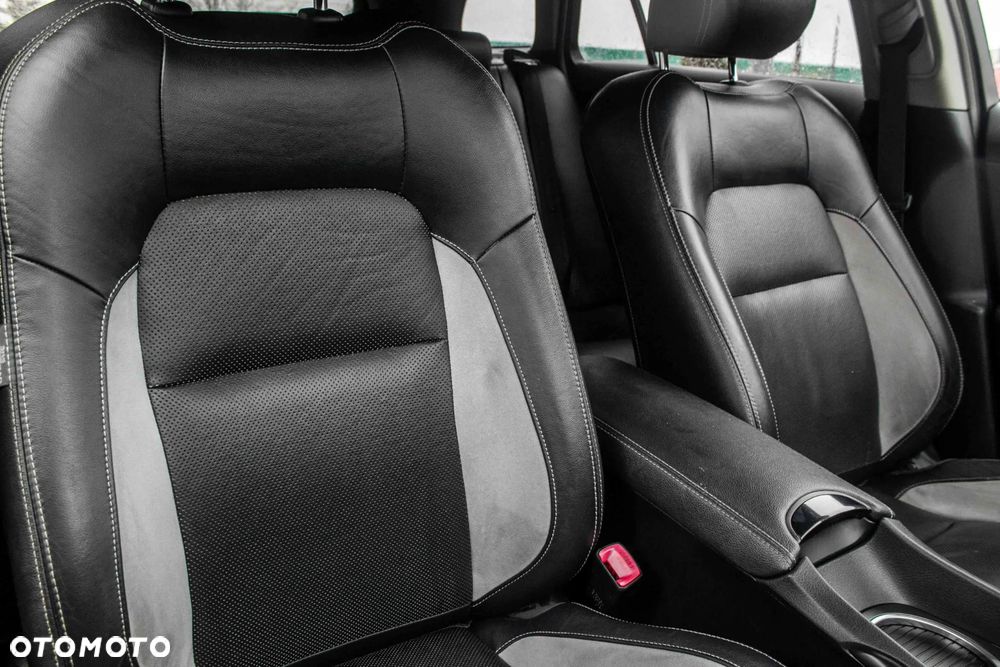 Toyota Avensis Touring Sports 1.6 D-4D Business Edition - 25