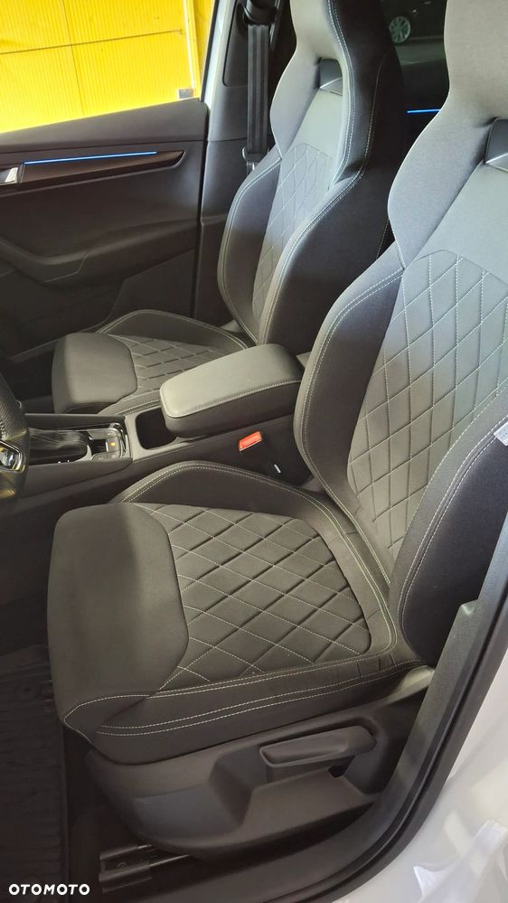 Skoda Karoq 1.5 TSI ACT Sportline DSG - 12