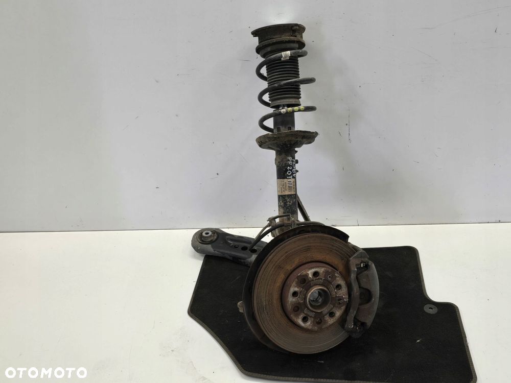 AUDI A3 8V 13R ZWROTNICA WAHACZ PRAWY PRZÓD 2.0TDI - 1