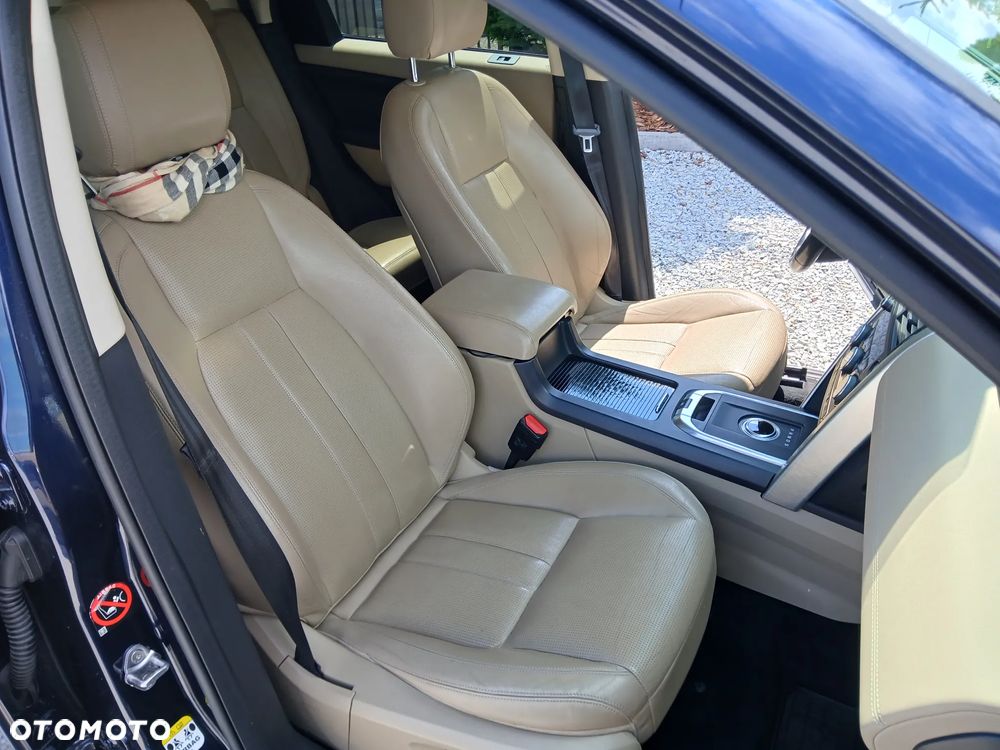 Land Rover Discovery Sport 2.0 TD4 HSE Luxury - 18