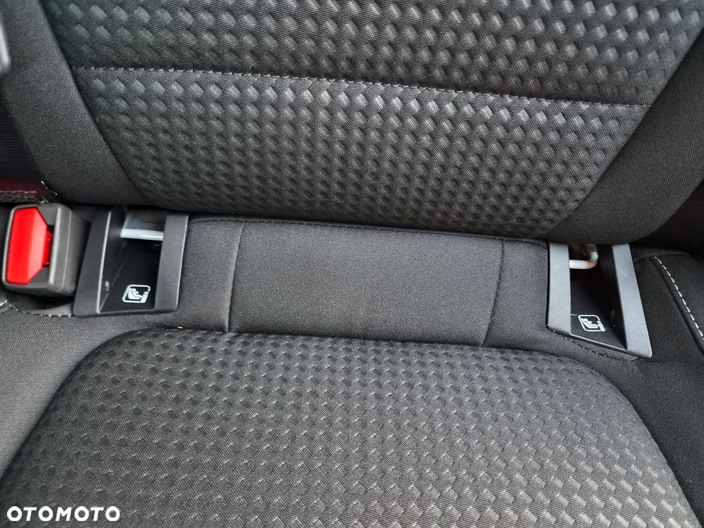 Ford Focus 1.0 EcoBoost Titanium - 23
