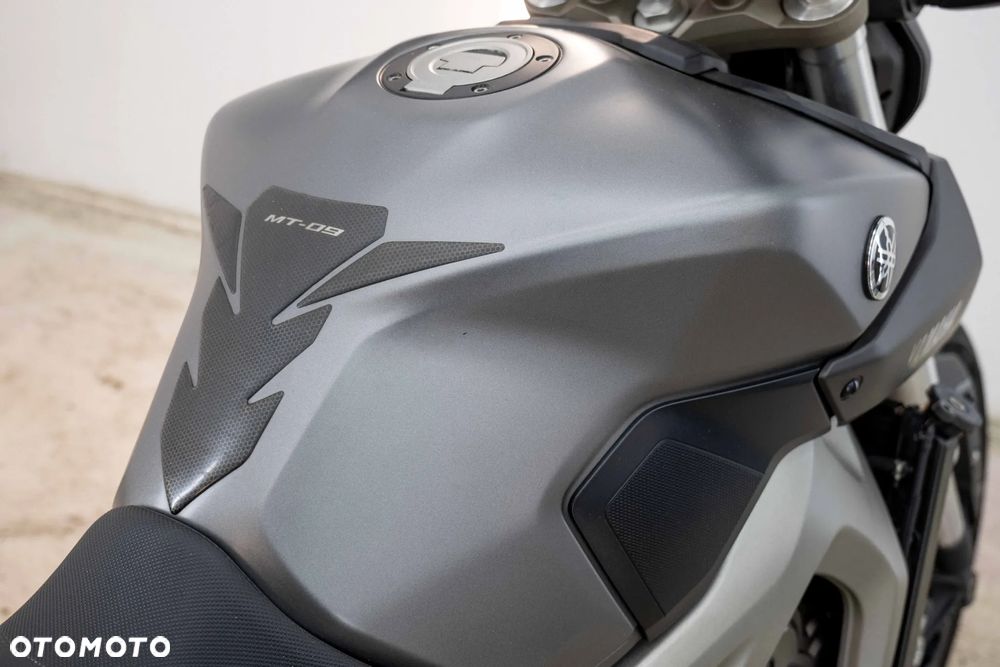 Yamaha MT - 20