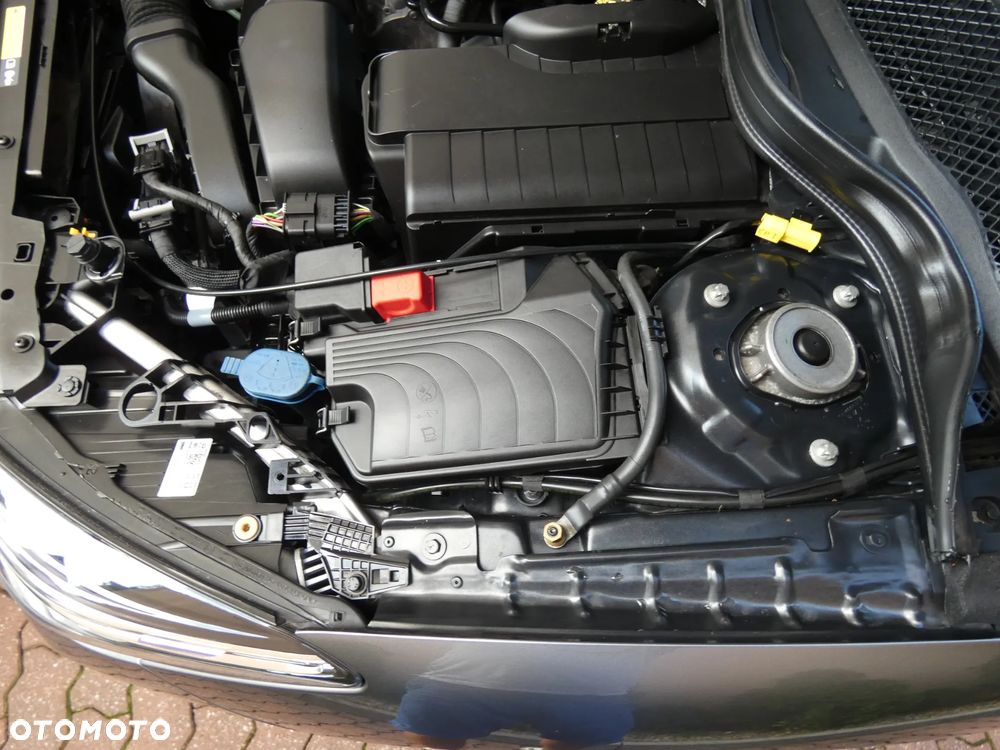 Infiniti Q30 1.6t Premium Tech 7DCT - 34