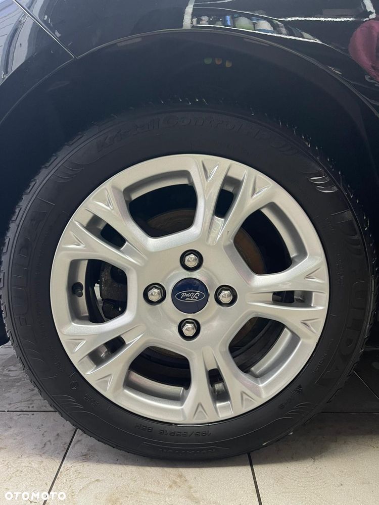Ford Fiesta 1.0 EcoBoost Trend - 25