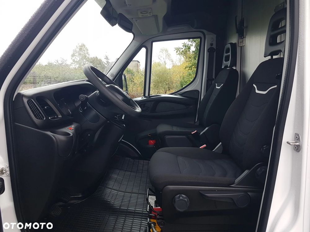 Iveco DAILY KONTENER NISKOPODŁOGOWY 4,43x2,23x2,42 SKLEP FOODTRUCK BAR KLIMA KONIOWÓZ KAMPER - 21