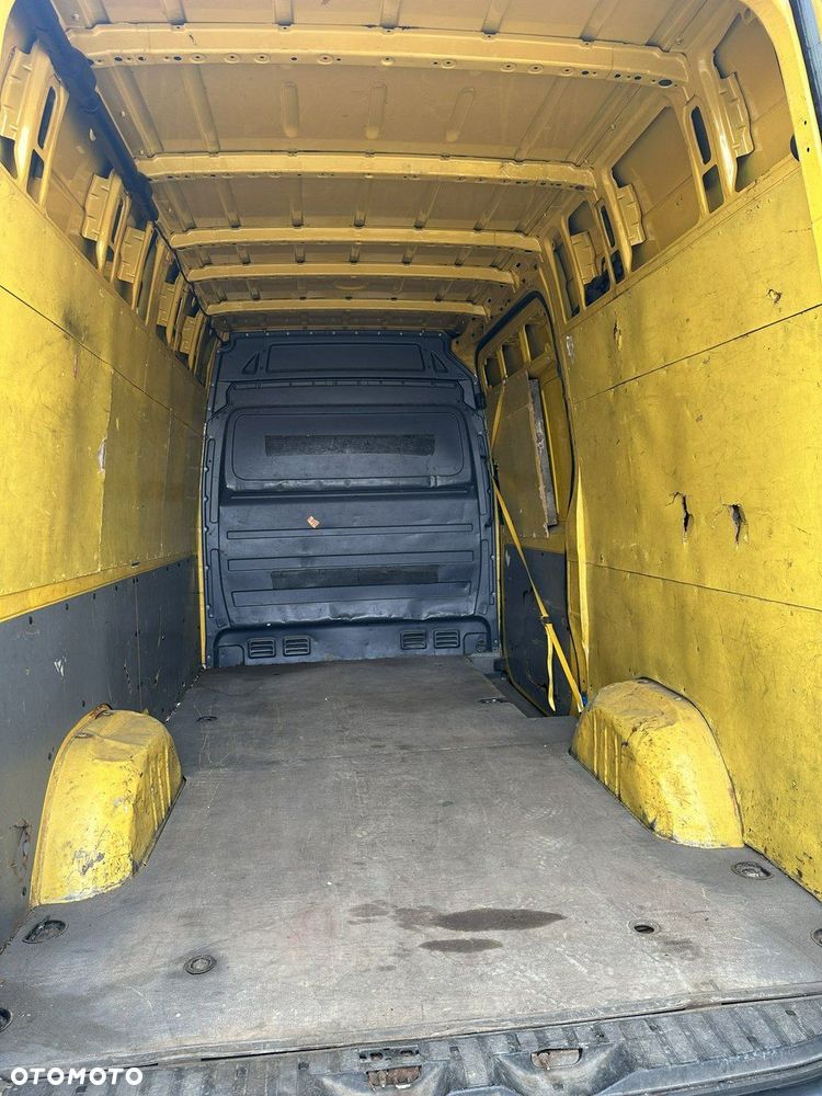 Mercedes-Benz Sprinter - 9