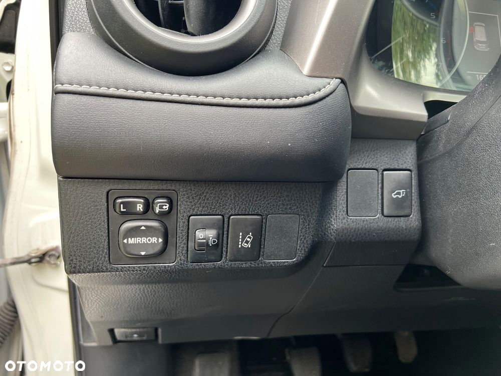 Toyota RAV4 2.0 D-4D 4x2 Start-Stop Comfort - 11