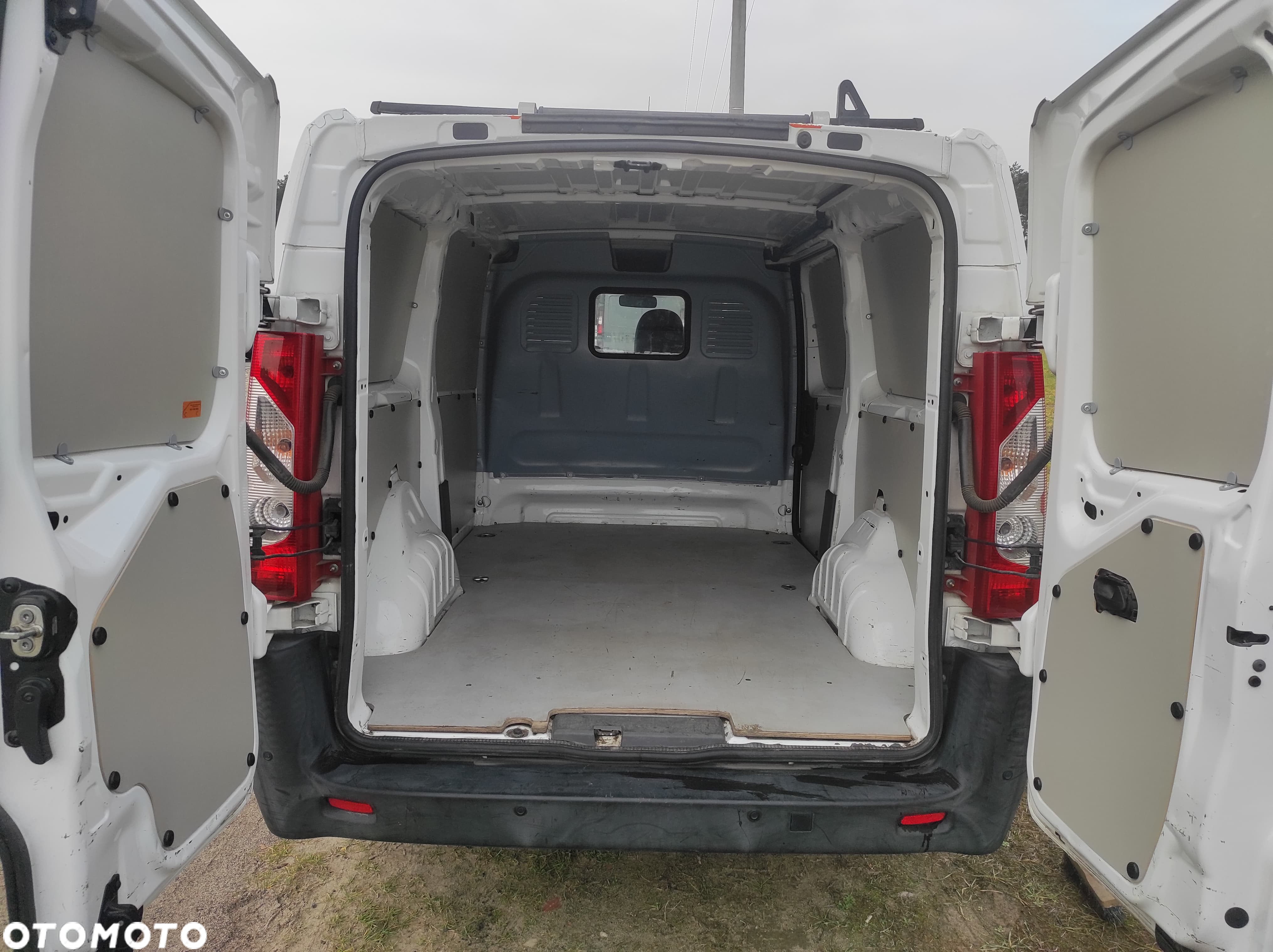 Zabudowa wnęk okiennych Scudo Expert Jumpy Proace L2H1 07-15 - 3