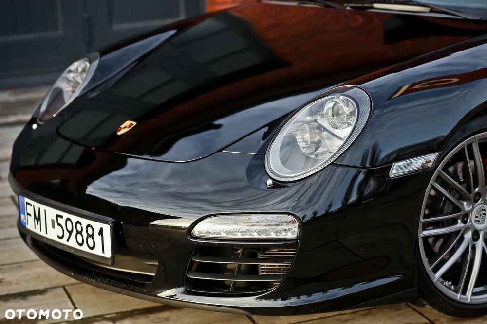 Porsche 911 Carrera S - 10