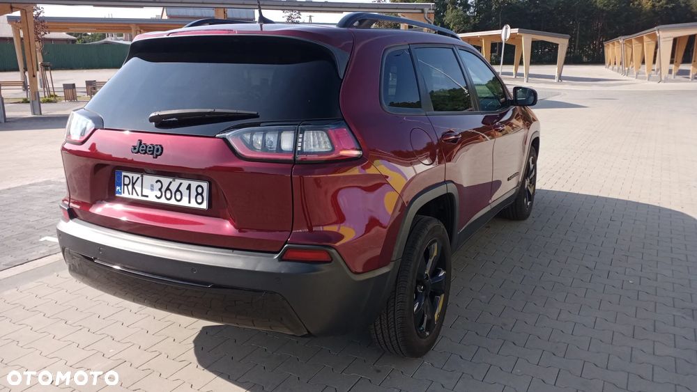 Jeep Cherokee - 10