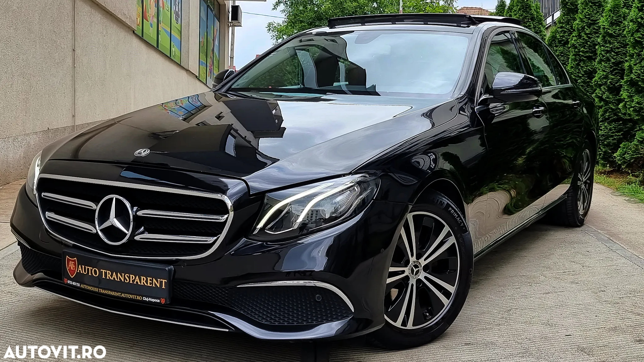 Mercedes-Benz E 220 d T 9G-TRONIC Avantgarde - 32