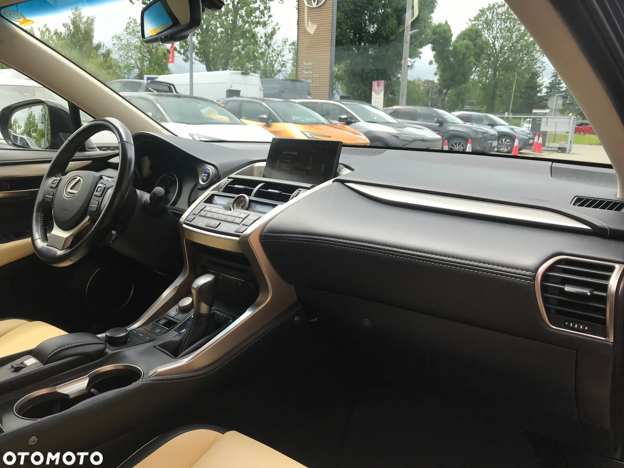 Lexus NX 300h Elegance AWD - 22