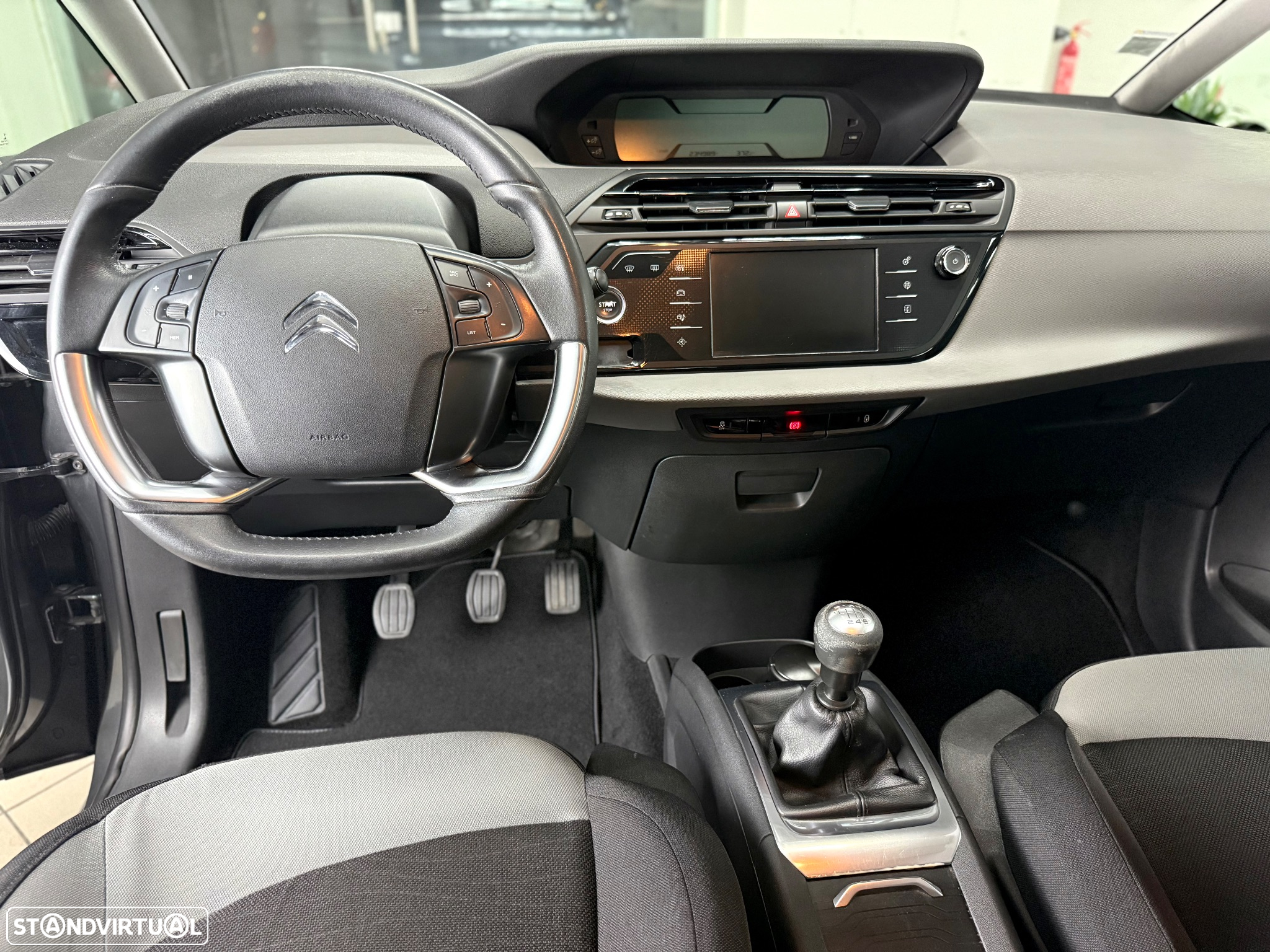 Citroën C4 Grand Picasso 1.6 e-HDi Collection - 16