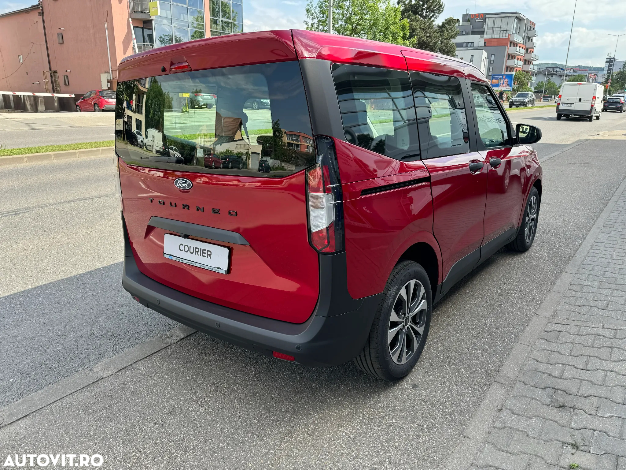 Ford Tourneo Courier 1.0 EcoBoost Trend - 7