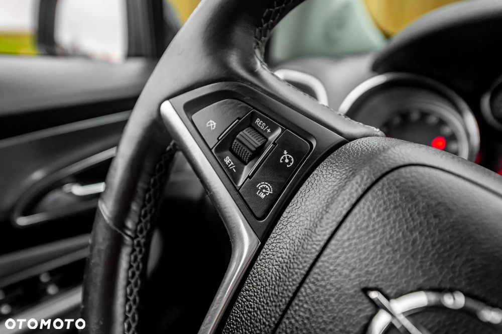 Opel Mokka 1.4 T Cosmo EU6 - 24