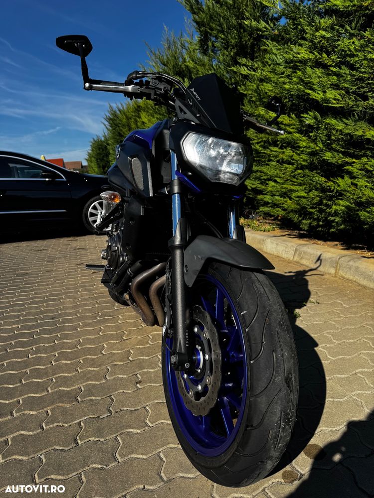Yamaha MT-07 - 10
