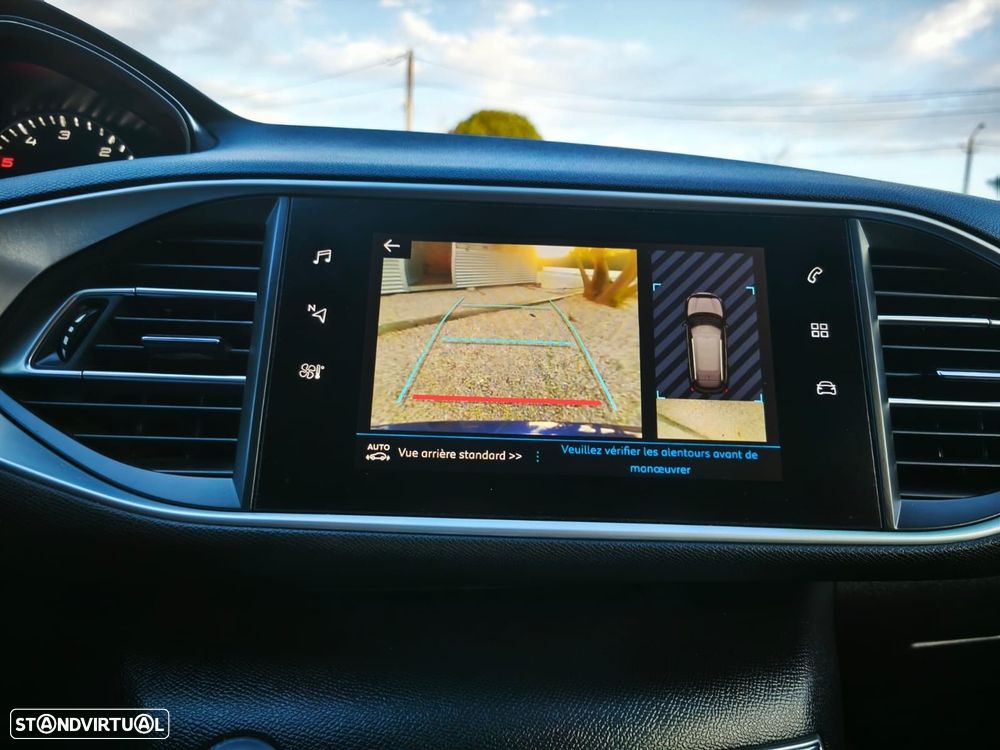 Peugeot 308 1.5 BlueHDi Allure EAT8 - 11