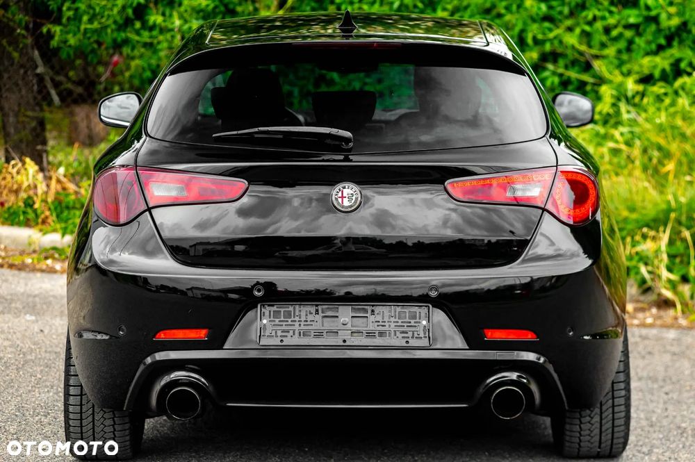 Alfa Romeo Giulietta 1.8 TBi 16V Quadrifoglio Verde - 8