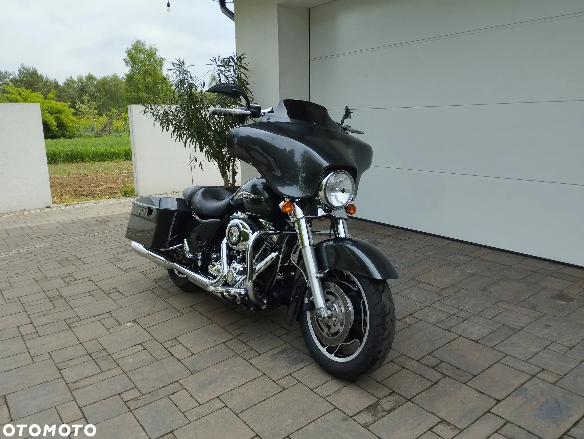 Harley-Davidson Touring Street Glide - 1