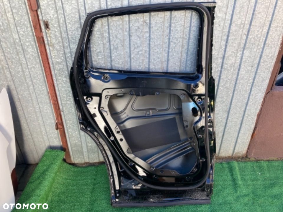 Drzwi Mercedes GLA II H247 lewy tył - 2