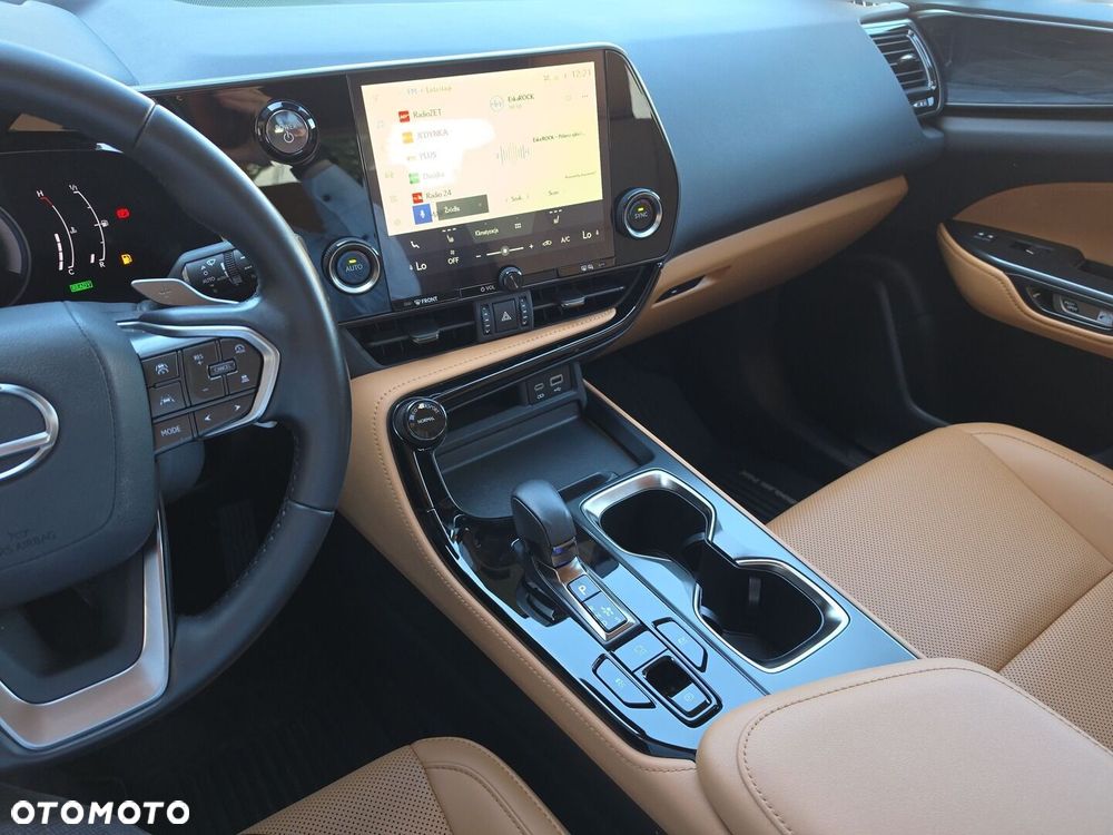 Lexus NX 350h Prestige 2WD - 19