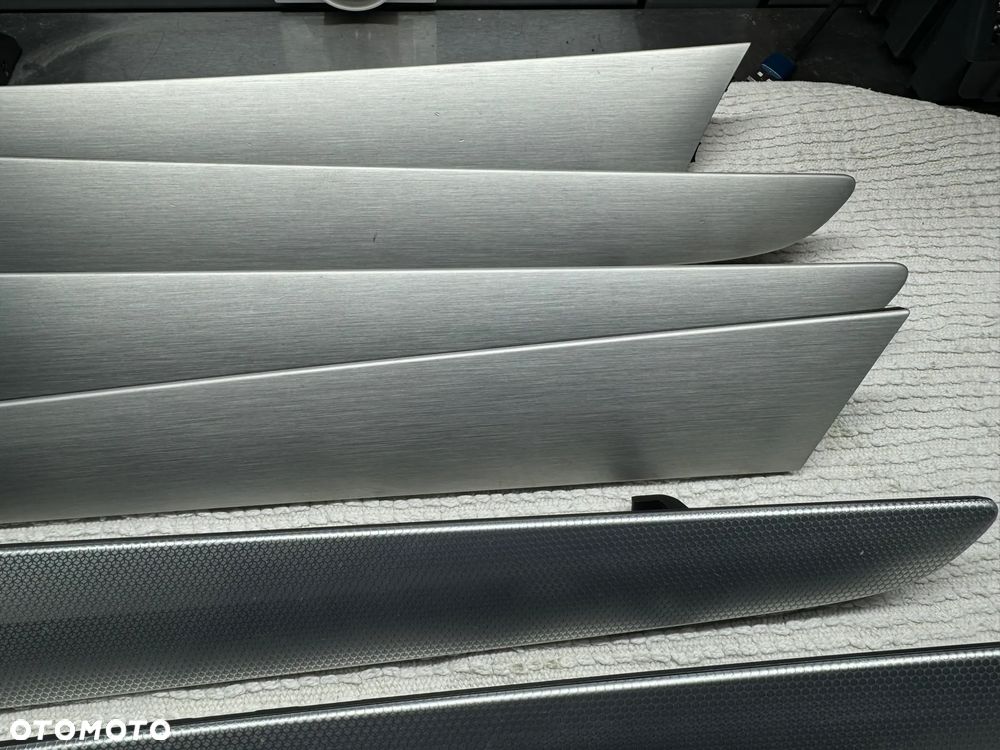 Audi A4 B8 dekor drzwi - 5