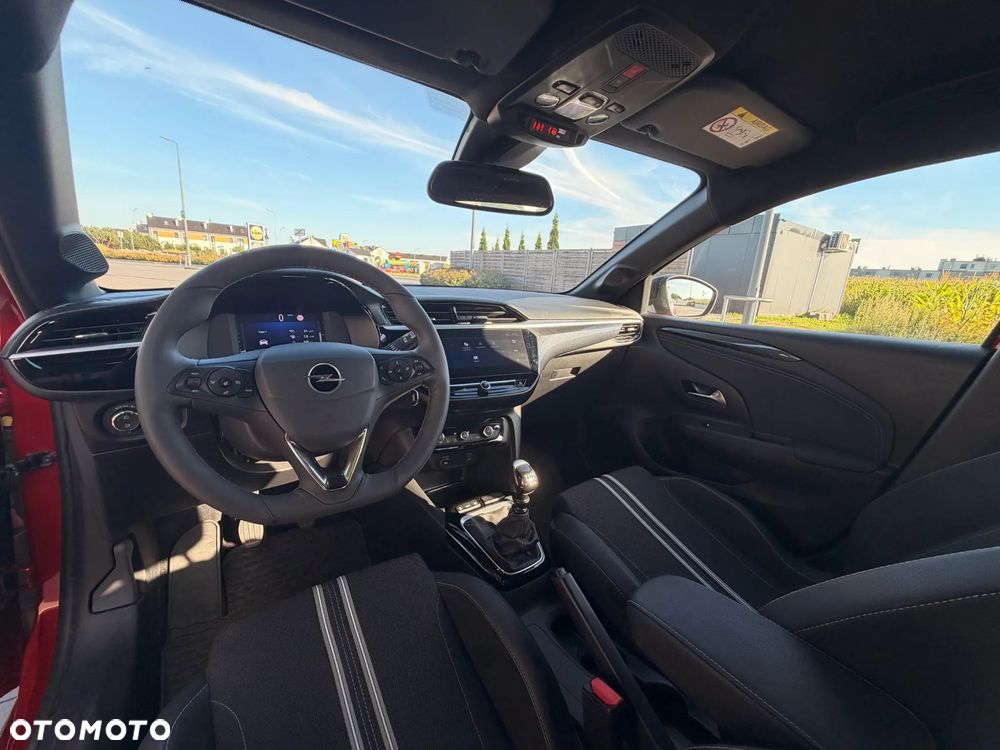 Opel Corsa 1.2 GS S&S - 15