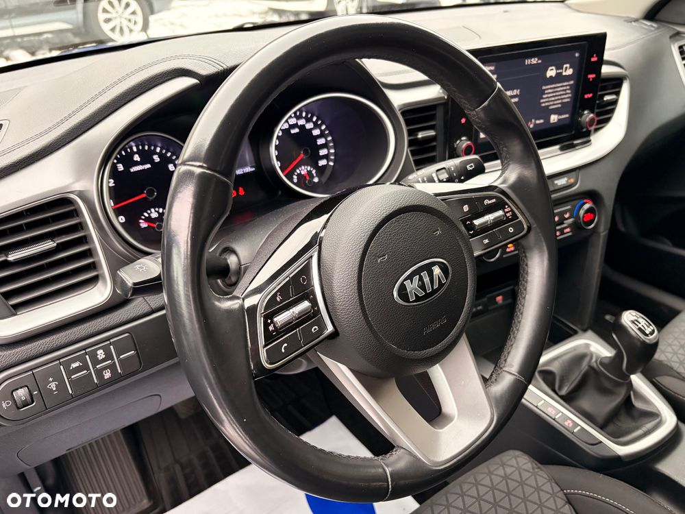 Kia Ceed 1.5 T-GDI Business Line Plus - 17