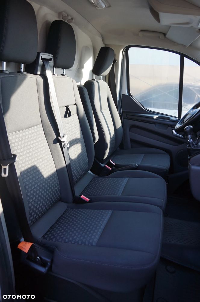 Ford Transit Custom - 24